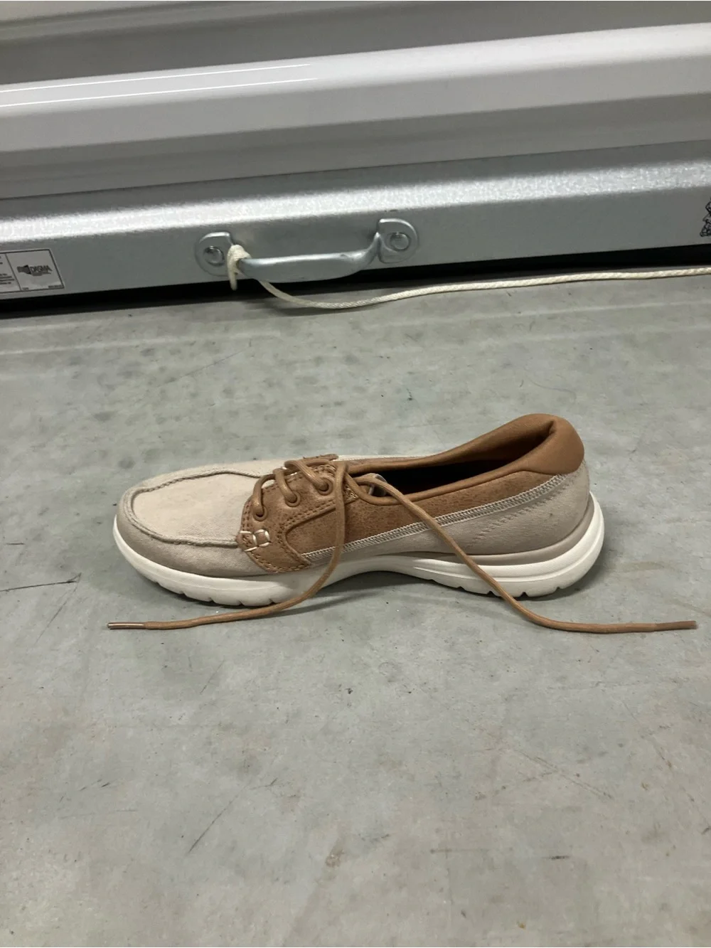 Skechers On-the-GO Flex - Embark boat shoe women’s shoe Size 7